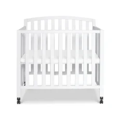 DaVinci Dylan Folding Portable 3-in-1 Mini Crib